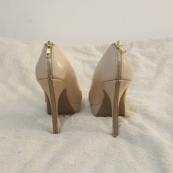 high heels shoes use one time. - Picture 3 of 4